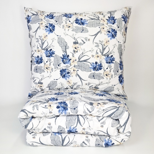 Pościel z Kory PREMIUM Lilia Wytrzymała- Niebiesko-szare kwiaty na bieli 1346,