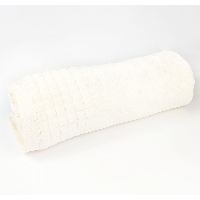 Ręcznik bawełna egipska LARISA 70x140 - ecru zwinięty